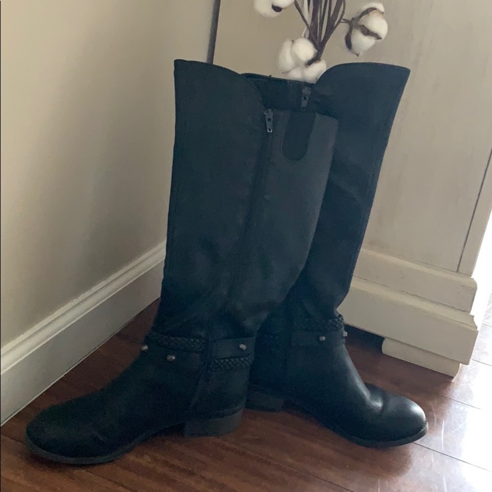 Black Riding Boots 🖤 - Picture 4 of 8